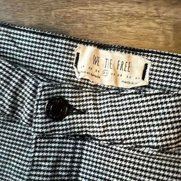 We The Free | Houndstooth High Rise Skinny Jeans - Picture 4 of 4